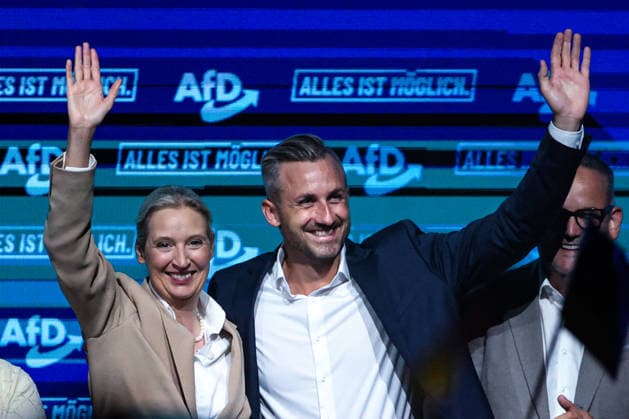 Alice Elisabeth Weidel (AfD) und Ulrich Siegmund (AfD, Sachsen-Anhalt) - Wahlkampfauftaktveranstaltung der AfD Sachsen-Anhalt in der Messe Magdeburg am Sonnabend, den 18. Juli 2026 in Magdeburg. *** Alice Elisabeth Weidel (AfD) and Ulrich Siegmund (AfD), Saxony-Anhalt: Kickoff event for the AfD Saxony-Anhalt election campaign at the Magdeburg Exhibition Center on Saturday, July 18, 2026, in Magdeburg