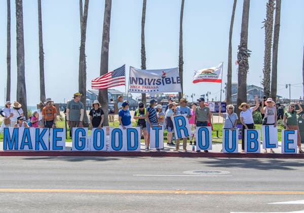 July 18, 2026, Santa Barbara, California, USA: People line the beach-side sidewalk of Cabrillo Boulevard at A Good Trouble Lives On rally to defend voting rights and to honor the legacy of the late civil rights leader and Congressman John Lewis. Santa Barbara USA  - ZUMAh13_ 20260718_zaf_h13_005 Copyright: xPJxHellerx