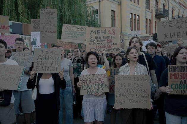 Protesters gather in Kyiv for a third consecutive day to denounce the dismissal of Ukrainian Defence Minister Fedorov. - 18 07 2026 - Ukraine Kyiv Oblast Kyiv () -  LouisxLemaire-Sicrex xLexPictorium LePictorium_0339193