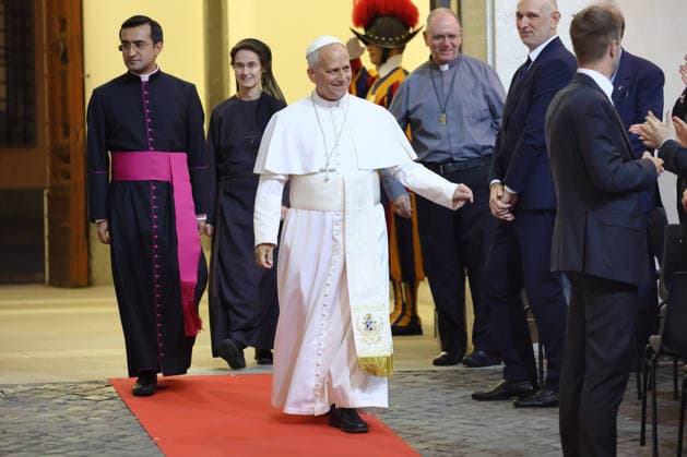 ITALY - POPE LEO XIV ATTENDS A CONCERT IN THE APOSTOLIC PALACE AT THE SUMMER PAPAL RESIDENCE IN CASTEL GANDOLFO - 2026 7 18 Italy, Castel Gandolfo, Vatican, 2026 7 18.Pope Leo XIV attend a concert in the Apostolic Palace at the summer papal residence in Castel Gandolfo EDITORIAL USE ONLY - NO BOOKS Copyright: xGgalazkax
