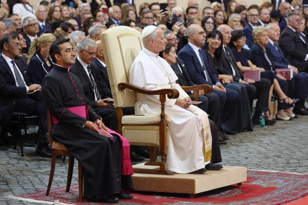 ITALY - POPE LEO XIV ATTENDS A CONCERT IN THE APOSTOLIC PALACE AT THE SUMMER PAPAL RESIDENCE IN CASTEL GANDOLFO - 2026 7 18 Italy, Castel Gandolfo, Vatican, 2026 7 18.Pope Leo XIV attend a concert in the Apostolic Palace at the summer papal residence in Castel Gandolfo EDITORIAL USE ONLY - NO BOOKS Copyright: xGgalazkax