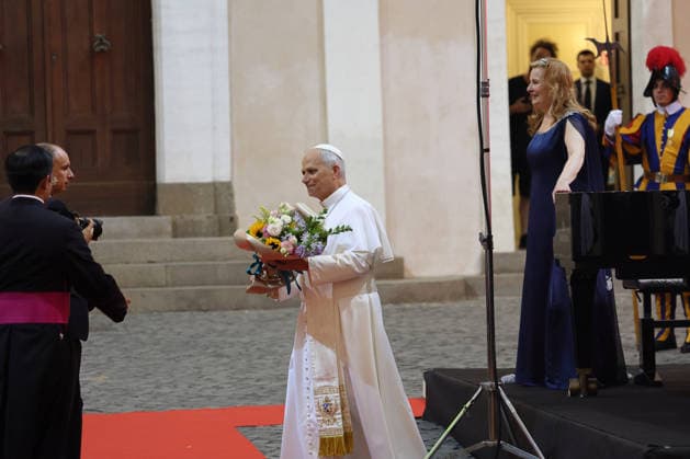 ITALY - POPE LEO XIV ATTENDS A CONCERT IN THE APOSTOLIC PALACE AT THE SUMMER PAPAL RESIDENCE IN CASTEL GANDOLFO - 2026 7 18 Italy, Castel Gandolfo, Vatican, 2026 7 18.Pope Leo XIV attend a concert in the Apostolic Palace at the summer papal residence in Castel Gandolfo EDITORIAL USE ONLY - NO BOOKS Copyright: xGgalazkax