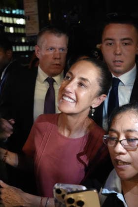 Mexican President Claudia Sheinbaum arrives in New York ahead of the 2026 FIFA World Cup final between Spain and Argentina in the United States, 19 July 2026. Sheinbaum arrives in New York for the 2026 World Cup final between Spain and Argentina !ACHTUNG: NUR REDAKTIONELLE NUTZUNG!  Copyright: xOctavioxGuzmánx AME882 20260719-55020934034_1