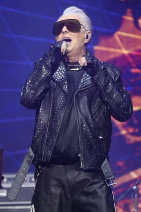 die 80er LIV Holly Johnson, die 80er LIVE, Volksparkstadion Hamburg, 18.07.2026 *** The 80s LIV Holly Johnson, The 80s LIVE, Volksparkstadion Hamburg, July 18, 2026 Copyright: xEventpressxBecherx