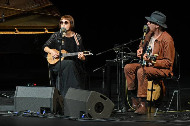 Liedabend Lied.Fest II , mit Sigrid Horn und Ernst Molden, im Rahmen der Salzkammergut Festwochen Gmunden, im Stadttheater Gmunden, fotografiert am 18.07.26. Das Bild zeigt die Musikerin und Liedermacherin Sigrid Horn und den Musiker Ernst Molden 2026 - Liedabend Lied.Fest II , mit Sigrid Horn und Ernst Molden, im Rahmen der Salzkammergut Festwochen Gmunden, im Stadttheater Gmunden, am 18.07.26 *** Song Recital Festival II, featuring Sigrid Horn and Ernst Molden, as part of the Salzkammergut Festival in Gmunden, at the Gmunden City Theater, photographed on July 18, 2026. The photo shows musician and songwriter Sigrid Horn and musician Ernst Molden. 2026 Song Recital Lied Fest II, featuring Sigrid Horn and Ernst Molden, as part of the Sa