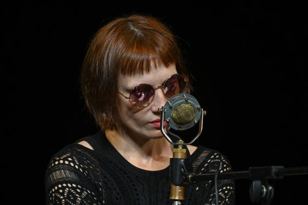 Liedabend Lied.Fest II , mit Sigrid Horn und Ernst Molden, im Rahmen der Salzkammergut Festwochen Gmunden, im Stadttheater Gmunden, fotografiert am 18.07.26. Das Bild zeigt die Musikerin und Liedermacherin Sigrid Horn 2026 - Liedabend Lied.Fest II , mit Sigrid Horn und Ernst Molden, im Rahmen der Salzkammergut Festwochen Gmunden, im Stadttheater Gmunden, am 18.07.26 *** Song Recital Lied Fest II, featuring Sigrid Horn and Ernst Molden, as part of the Salzkammergut Festival in Gmunden, at the Gmunden City Theater, photographed on July 18, 2026. The photo shows musician and songwriter Sigrid Horn in 2026. Song Recital Lied Fest II, featuring Sigrid Horn and Ernst Molden, as part of the Salzkammergut Festival Weeks in Gmunden, at the Gmu