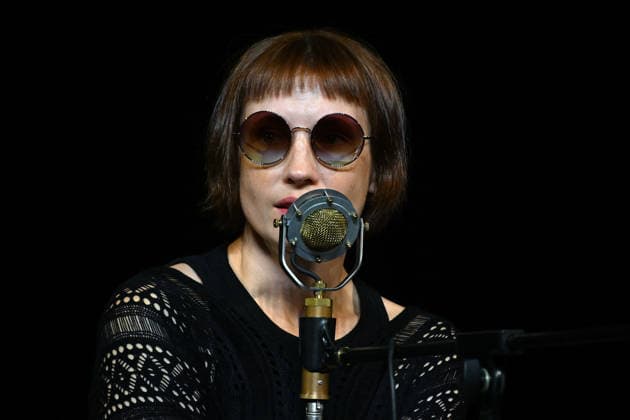 Liedabend Lied.Fest II , mit Sigrid Horn und Ernst Molden, im Rahmen der Salzkammergut Festwochen Gmunden, im Stadttheater Gmunden, fotografiert am 18.07.26. Das Bild zeigt die Musikerin und Liedermacherin Sigrid Horn 2026 - Liedabend Lied.Fest II , mit Sigrid Horn und Ernst Molden, im Rahmen der Salzkammergut Festwochen Gmunden, im Stadttheater Gmunden, am 18.07.26 *** Song Recital Lied Fest II, featuring Sigrid Horn and Ernst Molden, as part of the Salzkammergut Festival in Gmunden, at the Gmunden City Theater, photographed on July 18, 2026. The photo shows musician and songwriter Sigrid Horn in 2026. Song Recital Lied Fest II, featuring Sigrid Horn and Ernst Molden, as part of the Salzkammergut Festival Weeks in Gmunden, at the Gmu