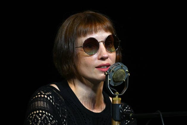 Liedabend Lied.Fest II , mit Sigrid Horn und Ernst Molden, im Rahmen der Salzkammergut Festwochen Gmunden, im Stadttheater Gmunden, fotografiert am 18.07.26. Das Bild zeigt die Musikerin und Liedermacherin Sigrid Horn 2026 - Liedabend Lied.Fest II , mit Sigrid Horn und Ernst Molden, im Rahmen der Salzkammergut Festwochen Gmunden, im Stadttheater Gmunden, am 18.07.26 *** Song Recital Lied Fest II, featuring Sigrid Horn and Ernst Molden, as part of the Salzkammergut Festival in Gmunden, at the Gmunden City Theater, photographed on July 18, 2026. The photo shows musician and songwriter Sigrid Horn in 2026. Song Recital Lied Fest II, featuring Sigrid Horn and Ernst Molden, as part of the Salzkammergut Festival Weeks in Gmunden, at the Gmu