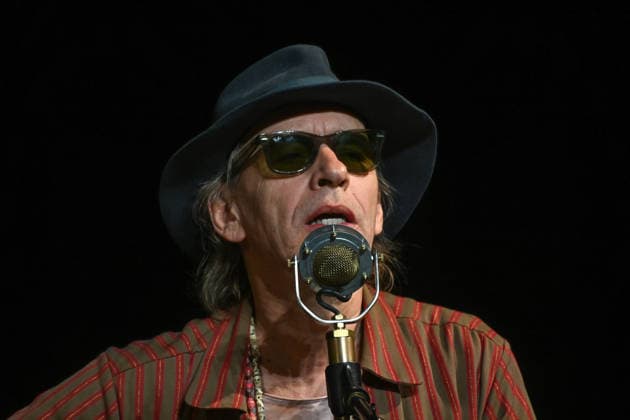 Liedabend Lied.Fest II , mit Sigrid Horn und Ernst Molden, im Rahmen der Salzkammergut Festwochen Gmunden, im Stadttheater Gmunden, fotografiert am 18.07.26. Das Bild zeigt den Musiker Ernst Molden 2026 - Liedabend Lied.Fest II , mit Sigrid Horn und Ernst Molden, im Rahmen der Salzkammergut Festwochen Gmunden, im Stadttheater Gmunden, am 18.07.26 *** Song Recital Lied Fest II, featuring Sigrid Horn and Ernst Molden, as part of the Salzkammergut Festival in Gmunden, at the Gmunden City Theater, photographed on July 18, 2026. The photo shows the musician Ernst Molden. Liedabend Lied Fest II, featuring Sigrid Horn and Ernst Molden, as part of the Salzkammergut Festival Weeks in Gmunden, at the Gmunden City Theater, on July 18, 2026