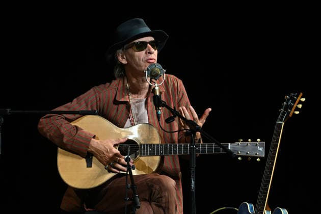 Liedabend Lied.Fest II , mit Sigrid Horn und Ernst Molden, im Rahmen der Salzkammergut Festwochen Gmunden, im Stadttheater Gmunden, fotografiert am 18.07.26. Das Bild zeigt den Musiker Ernst Molden 2026 - Liedabend Lied.Fest II , mit Sigrid Horn und Ernst Molden, im Rahmen der Salzkammergut Festwochen Gmunden, im Stadttheater Gmunden, am 18.07.26 *** Song Recital Lied Fest II, featuring Sigrid Horn and Ernst Molden, as part of the Salzkammergut Festival in Gmunden, at the Gmunden City Theater, photographed on July 18, 2026. The photo shows the musician Ernst Molden. Liedabend Lied Fest II, featuring Sigrid Horn and Ernst Molden, as part of the Salzkammergut Festival Weeks in Gmunden, at the Gmunden City Theater, on July 18, 2026