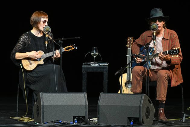 Liedabend Lied.Fest II , mit Sigrid Horn und Ernst Molden, im Rahmen der Salzkammergut Festwochen Gmunden, im Stadttheater Gmunden, fotografiert am 18.07.26. Das Bild zeigt die Musikerin und Liedermacherin Sigrid Horn und den Musiker Ernst Molden 2026 - Liedabend Lied.Fest II , mit Sigrid Horn und Ernst Molden, im Rahmen der Salzkammergut Festwochen Gmunden, im Stadttheater Gmunden, am 18.07.26 *** Song Recital Festival II, featuring Sigrid Horn and Ernst Molden, as part of the Salzkammergut Festival in Gmunden, at the Gmunden City Theater, photographed on July 18, 2026. The photo shows musician and songwriter Sigrid Horn and musician Ernst Molden. 2026 Song Recital Lied Fest II, featuring Sigrid Horn and Ernst Molden, as part of the Sa