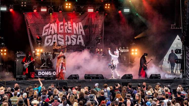 Dong Open Air 2026 Dritter Tag ** NUR FÜR REDAKTIONELLE ZWECKE ** EDITORIAL USE ONLY **<p>Metallfans befinden sich am 18.7.2026 auf der Halde, Norddeutschland in Neukirchen-Vluyn und die Band Gangrena Gasosa steht auf der Bühne. Es wird das diesjährige Musikfestival veranstaltet. Foto : Arnulf Stoffel Funke Foto Services < p> Buntes Deutschland NRW Neukirchen-Vluyn Copyright: ArnulfxStoffel *** Dong Open Air 2026, Day Three ** FOR EDITORIAL PURPOSES ONLY ** EDITORIAL USE ONLY ** p Metal fans gather on the slag heap on July 18, 2026, in Neukirchen-Vluyn, northern Germany, and the band Gangrena Gasosa is on stage. This year’s music festival is taking place. Photo: Arnulf Stoffel, Funke Foto Services p Colorful Germany, North Rhine-Westph Copyright: ArnulfxStoffel doc86s4bslp9k317er5h1fby ,EDITORIAL USE ONLY