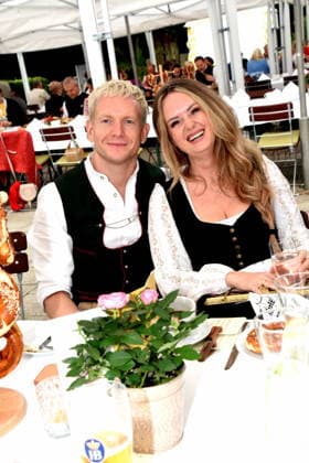Florian Doellner Mona Fuchs Buergermeisterin Muenchen 19.07.2026 Englischer Garten am Chinesischen Turm Kocherlball Beginn 6.00 UHR Foto Muenchen *** Florian Doellner, Mona Fuchs, Mayor of Munich, July 19, 2026, English Garden at the Chinese Tower, Kocherlball, starts at 6:00 a.m., Photo: Munich