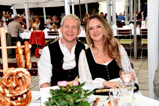 Florian Doellner Mona Fuchs Buergermeisterin Muenchen 19.07.2026 Englischer Garten am Chinesischen Turm Kocherlball Beginn 6.00 UHR Foto Muenchen *** Florian Doellner, Mona Fuchs, Mayor of Munich, July 19, 2026, English Garden at the Chinese Tower, Kocherlball, starts at 6:00 a.m., Photo: Munich