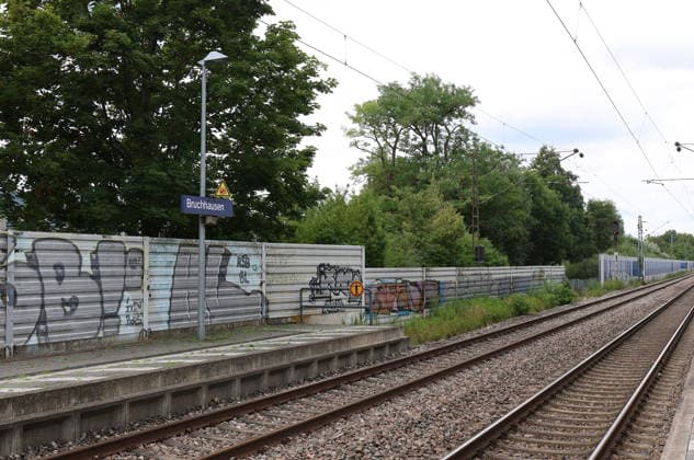 19.07.2026, xsvx, News, Bahnhof Ettlingen-Bruchhausen wo der Angriff auf einen Bahn-Mitarbeiter geschehen ist. Ettlingen-Bruchhausen *** July 19, 2026, xsvx, News, Ettlingen-Bruchhausen Train Station, where the attack on a railway employee took place Ettlingen-Bruchhausen