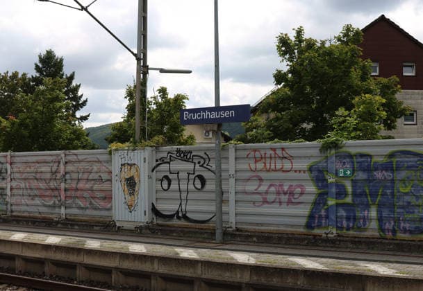 19.07.2026, xsvx, News, Bahnhof Ettlingen-Bruchhausen wo der Angriff auf einen Bahn-Mitarbeiter geschehen ist. Ettlingen-Bruchhausen *** July 19, 2026, xsvx, News, Ettlingen-Bruchhausen Train Station, where the attack on a railway employee took place Ettlingen-Bruchhausen