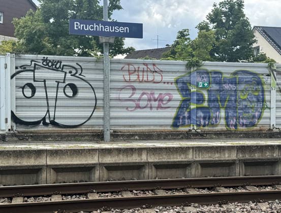 19.07.2026, xsvx, News, Bahnhof Ettlingen-Bruchhausen wo der Angriff auf einen Bahn-Mitarbeiter geschehen ist. Ettlingen-Bruchhausen *** July 19, 2026, xsvx, News, Ettlingen-Bruchhausen Train Station, where the attack on a railway employee took place Ettlingen-Bruchhausen