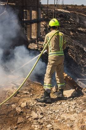 Major wildfire destroys homes near Havat Gilad in the West Bank HAVAT GILAD, WEST BANK JULY 19, 2026: Firefighters battle a wildfire near Havat Gilad in the occupied West Bank after a blaze rapidly spread through dry vegetation, destroying about 30 structures, including homes and businesses. Israeli authorities said they were investigating the incident as a suspected nationalist-motivated arson attack after a person allegedly threw a burning object from a moving vehicle. Two emergency responders were injured. West Bank, Havat Gilad PS Copyright: x xHilelxbenxorx xJNAxPressx