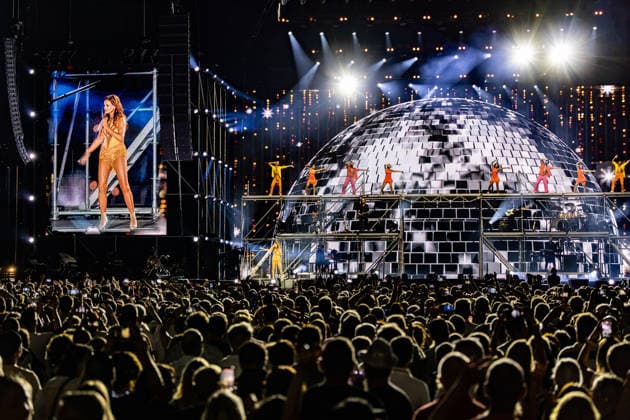 Aspach Schlagersaengerin Andrea Berg beim 21. Heimspiel Open-Air am 18.07.2026 in Aspach Schlagersaengerin Andrea Berg beim 21. Heimspiel Open-Air am 18.07.2026 in Aspach *** Aspach Schlager singer Andrea Berg at the 21st Heimspiel Open Air on July 18, 2026, in Aspach Schlager singer Andrea Berg at the 21st Heimspiel Open Air on July 18, 2026, in Aspach Copyright: xEibner-Pressefoto GerhardxWingenx EP_GWR