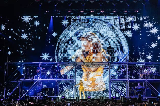 Aspach Schlagersaengerin Andrea Berg beim 21. Heimspiel Open-Air am 18.07.2026 in Aspach Schlagersaengerin Andrea Berg beim 21. Heimspiel Open-Air am 18.07.2026 in Aspach *** Aspach Schlager singer Andrea Berg at the 21st Heimspiel Open Air on July 18, 2026, in Aspach Schlager singer Andrea Berg at the 21st Heimspiel Open Air on July 18, 2026, in Aspach Copyright: xEibner-Pressefoto GerhardxWingenx EP_GWR