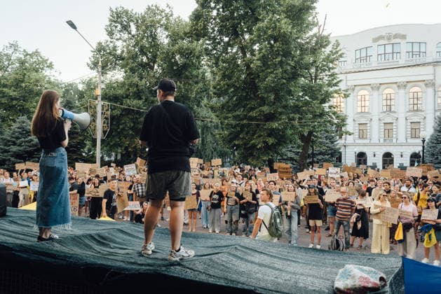 July 18, 2026, Dnipro, Dnipropetrovsk Oblast, Ukraine: Demonstrators holding banners rallied to protest the resignation of Ukrainian Defence Minister Mykhailo Fedorov. After President Zelenskyy announced a government reshuffle on July 12, Defence Minister Mykhailo Fedorov resigned on July 15. His departure triggered nationwide protests, with crowds urging the President to keep Fedorov in office. Dnipro Ukraine  - ZUMAp259 20260718_zip_p259_020 Copyright: xDenxPolyakovx