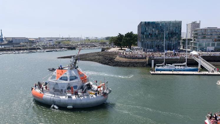 DEPARTURE FROM THE TARA POLAR STATION IN LORIENT PHOTOPQR WEST FRANCE Thierry Creux Lorient July 19, 2026 Lorient, Morbihan July 19, 2026 Departure from the Tara Polar Station at the Quai du Péristyle in Lorient, heading for Norwayto pick up equipment; then, in early September, it will land on the Arctic ice for its first mission to study the waters and the atmosphere, serving as a permanent observatory until the end of 2027. About ten expeditions will follow. Two teams will take turns—one for the winter (8 months), 9 months, and one for the summer. Photo by Thierry Creux, Ouest France. Lorient, France, July 19, 2026. The Tara Polar Station prepares to depart on its first Arctic mission. The drifting research platform will spend about 18 m  Copyright: xPHOTOPQR OUESTxFRANCE MAXPPPxThierryxCreuxx 20260719OFR8356 20260719OFR8356