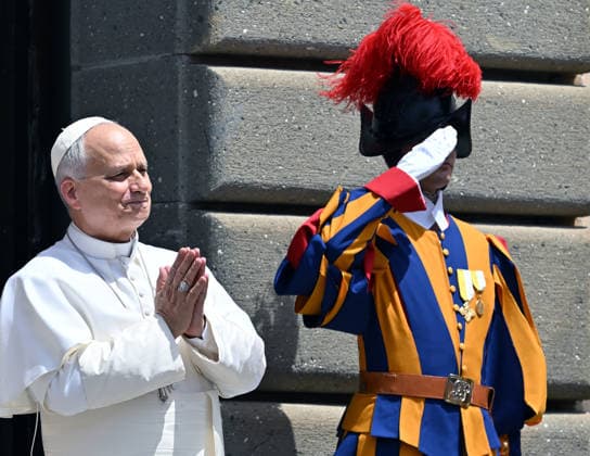 News Themen der Woche KW29 ITALY - POPE LEO XIV LEADING THE ANGELUS PRAYER IN CASTEL GANDOLFO NEAR ROME - 2026 7 19 Italy, Albano , Vatican, 2026 7 19 Pope Leo XIV leading the Angelus prayer in Castel Gandolfo near Rome, EDITORIAL USE ONLY - NO BOOKS Copyright: xALESSIAxGIULIANIx