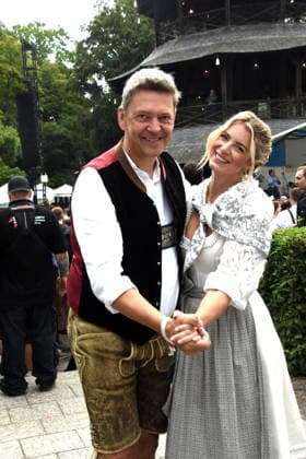 Peter Franziska Reichert Wirt Muenchen 19.07.2026 Englischer Garten am Chinesischen Turm Kocherlball Beginn 6.00 UHR Foto Muenchen *** Peter Franziska Reichert, Innkeeper, Munich, July 19, 2026, English Garden at the Chinese Tower, Kocherlball, starts at 6:00 a.m., photo: Munich
