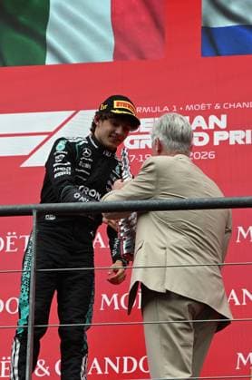 The King Visits The Formula 1 Belgian Grand Prix SPA-FRANCORCHAMPS, BELGIUM - JULY 19 : After the race, the King presents the trophy to the winner. Kimmi Antonelli. King Philippe attends the Formula 1 Belgian Grand Prix at the Spa-Francorchamps circuit. The King visits the paddock and the team facilities of Mercedes-AMG and Ferrari. He speaks with various drivers and members of the technical teams..After the race,.on July 19, 2026 in Spa-Francorchamps, Belgium, 19 07 2026 Spa-Francorchamps Belgium  Copyright: xBertxVanxDenxBrouckex