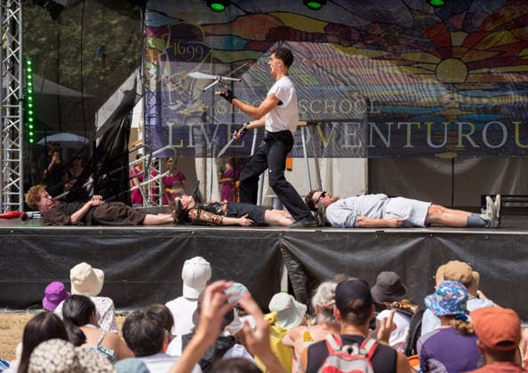 July 19, 2026, Bristol, Bristol, UK: Bristol, UK. Circus performers from Tit For Tat - Amuse Bouche, perform at Bristol Harbour Festival in warm weather at the end of the latest summer heatwave in the UK. The event includes maritime displays and boats and ships with music, circus and other performances. Bristol UK  - ZUMAl94_ 20260719_zaf_l94_011 Copyright: xSimonxChapmanx