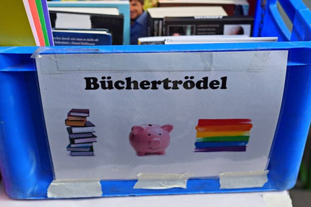 Berlin,18.07.2026,zum 32. Mal lädt der Regenbogenfonds e.V. dieses Jahr zum Lesbisch-schwulen Stadtfest ein, mitten im legendären Regenbogenkiez rund um den Nollendorfplatz in Berlin-Schöneberg. *** Berlin, July 18, 2026—For the 32nd time, the Regenbogenfonds e.V. is hosting this year’s Lesbian and Gay City Festival in the heart of the legendary Rainbow Neighborhood around Nollendorfplatz in Berlin-Schöneberg.