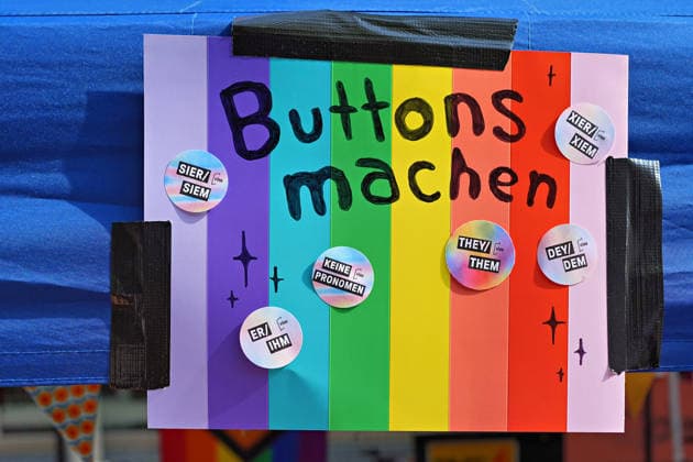 Berlin,18.07.2026,zum 32. Mal lädt der Regenbogenfonds e.V. dieses Jahr zum Lesbisch-schwulen Stadtfest ein, mitten im legendären Regenbogenkiez rund um den Nollendorfplatz in Berlin-Schöneberg. *** Berlin, July 18, 2026—For the 32nd time, the Regenbogenfonds e.V. is hosting this year’s Lesbian and Gay City Festival in the heart of the legendary Rainbow Neighborhood around Nollendorfplatz in Berlin-Schöneberg.