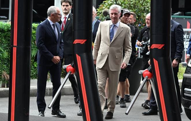 The King Visits The Formula 1 Belgian Grand Prix SPA-FRANCORCHAMPS, BELGIUM - JULY 19 : The King meets with Mr. Stefano Domenicali, Chairman and CEO of Formula One Management (FOM) King Philippe attends the Formula 1 Belgian Grand Prix at the Spa-Francorchamps circuit. The King visits the paddock and the team facilities of Mercedes-AMG and Ferrari. He speaks with various drivers and members of the technical teams..After the race, the King presents the trophy to the winner.on July 19, 2026 in Spa-Francorchamps, Belgium, 19 07 2026 Spa-Francorchamps Belgium  Copyright: xBertxVanxDenxBrouckex