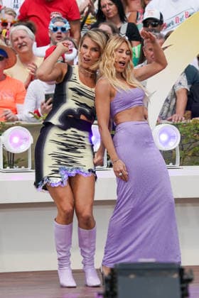 ZDF-Fernsehgarten 2026. Anna-Maria Zimmermann, Linda Teodosiu im ZDF Fernsehgarten mit dem Motto Mallorca-Party am 19.07.2026 in Mainz. Mainz ZDF Fernsehgarten Rheinland-Pfalz *** ZDF Fernsehgarten 2026: Anna Maria Zimmermann and Linda Teodosiu on ZDF Fernsehgarten with the theme Mallorca Party on July 19, 2026, in Mainz, Rhineland-Palatinate, ZDF Fernsehgarten