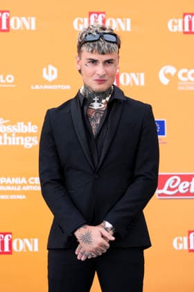 July 19, 2026, Giffoni Valle Piana, Salerno, Italy: Italian singer Manuel Franco Rocati aka Rosa Chemical attends the photocall at 56th Giffoni Film Festival 2026 in Giffoni Valle Piana, Salerno, Italy on July 19, 2026. Giffoni Valle Piana Italy - ZUMAl175 20260719_zip_l175_129 Copyright: xFrancescoxLucianox