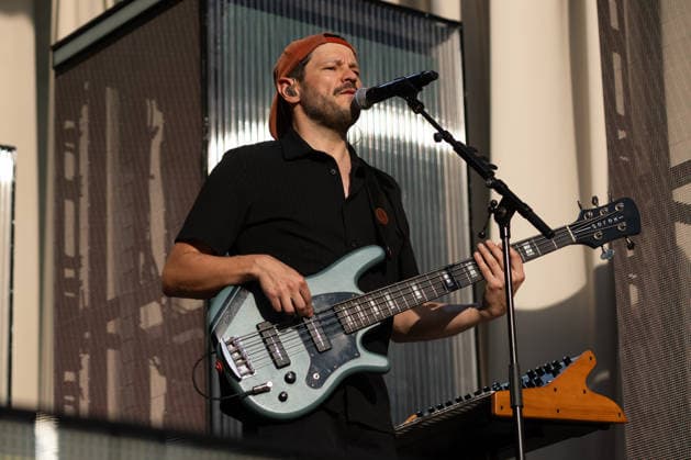 19.07.2026, Locarno, Piazza Grande, Moon and Stars 2026 Locarno: Wincent Weiss, Manfred Sauer (bass) Locarno Piazza Grande Ticino Switzerland *** July 19, 2026, Locarno, Piazza Grande, Moon and Stars 2026 Locarno Wincent Weiss, Manfred Sauer (bass) Locarno Piazza Grande Ticino Switzerland Copyright: xJustPictures.ch FrancescoxMinghettix 1080251134st