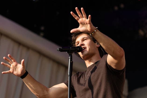 Entertainment Themen der Woche KW29 19.07.2026, Locarno, Piazza Grande, Moon and Stars 2026 Locarno: Wincent Weiss, Wincent Weiss (lead vocals) Locarno Piazza Grande Ticino Switzerland *** July 19, 2026, Locarno, Piazza Grande, Moon and Stars 2026 Locarno Wincent Weiss, Wincent Weiss (lead vocals) Locarno Piazza Grande Ticino Switzerland Copyright: xJustPictures.ch FrancescoxMinghettix 1080251251st
