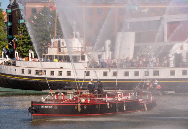 July 19, 2026, Bristol, Bristol, UK: Bristol, UK. The Pyronaut Fire Boat gives a display for the boat parade at Bristol Harbour Festival in warm weather at the end of the latest summer heatwave in the UK. The event includes maritime displays and boats and ships with music, circus and other performances. Bristol UK  - ZUMAl94_ 20260719_zaf_l94_016 Copyright: xSimonxChapmanx