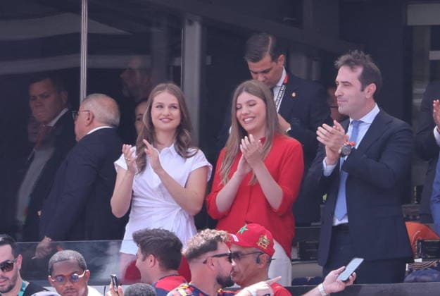 2026 World Cup Final - Spanish Royals In The Stands - USA Princess Leonor and Princess Infanta Sofia of Spain in the stands during the Closing ceremony ahead of the FIFA World Cup 2026 final football match between Spain and Argentina on July 19, 2026 in East Rutherford, NJ, USA. Photo by Charles Guerin ABACAPRESS.COM East Rutherford NJ United States  Copyright: xGuerinxCharles ABACAx
