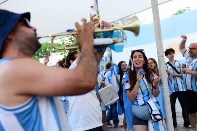 July 19, 2026, Tel-Aviv, Israel: TEL AVIV, ISRAEL Ã¢â‚¬ JULY 19, 2026: Thousands of football fans gather at Menora Mivtachim hall in Tel-Aviv to watch the final match of the World Cup between Argentina and Spain. JNA Press. Tel-Aviv Israel - ZUMAq101 20260719_zna_q101_220 Copyright: xTomerxNeubergx
