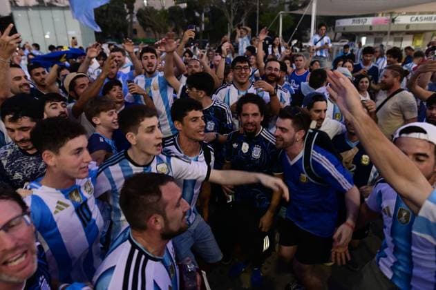 July 19, 2026, Tel-Aviv, Israel: TEL AVIV, ISRAEL Ã¢â‚¬ JULY 19, 2026: Thousands of football fans gather at Menora Mivtachim hall in Tel-Aviv to watch the final match of the World Cup between Argentina and Spain. JNA Press. Tel-Aviv Israel - ZUMAq101 20260719_zna_q101_223 Copyright: xTomerxNeubergx