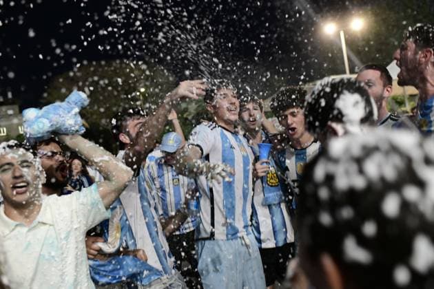 July 19, 2026, Tel-Aviv, Israel: TEL AVIV, ISRAEL Ã¢â‚¬ JULY 19, 2026: Thousands of football fans gather at Menora Mivtachim hall in Tel-Aviv to watch the final match of the World Cup between Argentina and Spain. JNA Press. Tel-Aviv Israel - ZUMAq101 20260719_zna_q101_232 Copyright: xTomerxNeubergx