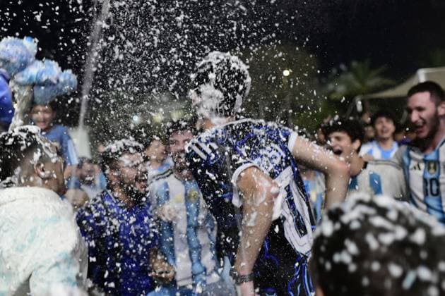 July 19, 2026, Tel-Aviv, Israel: TEL AVIV, ISRAEL Ã¢â‚¬ JULY 19, 2026: Thousands of football fans gather at Menora Mivtachim hall in Tel-Aviv to watch the final match of the World Cup between Argentina and Spain. JNA Press. Tel-Aviv Israel - ZUMAq101 20260719_zna_q101_241 Copyright: xTomerxNeubergx