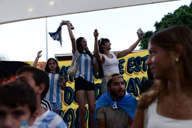 July 19, 2026, Tel-Aviv, Israel: TEL AVIV, ISRAEL Ã¢â‚¬ JULY 19, 2026: Thousands of football fans gather at Menora Mivtachim hall in Tel-Aviv to watch the final match of the World Cup between Argentina and Spain. JNA Press. Tel-Aviv Israel - ZUMAq101 20260719_zna_q101_245 Copyright: xTomerxNeubergx