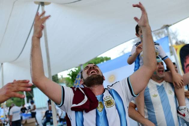 July 19, 2026, Tel-Aviv, Israel: TEL AVIV, ISRAEL Ã¢â‚¬ JULY 19, 2026: Thousands of football fans gather at Menora Mivtachim hall in Tel-Aviv to watch the final match of the World Cup between Argentina and Spain. JNA Press. Tel-Aviv Israel - ZUMAq101 20260719_zna_q101_251 Copyright: xTomerxNeubergx