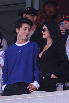 2026 World Cup Final - Timothee Chalamet and Kylie Jenner In The Stands - USA Timothee Chalamet and girlfriend Kylie Jenner in the stands during the FIFA World Cup 2026 final football match between Spain and Argentina on July 19, 2026 at the New York Stadium in East Rutherford, NJ, USA. Photo by Charles Guerin ABACAPRESS.COM East Rutherford NJ United States  Copyright: xGuerinxCharles ABACAx