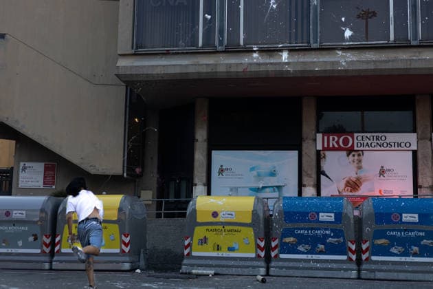 News - Genoa G8 25th anniversary protest Genoa, July 19, 2026, protesters launch white water balloons on the Confindustria headquarters in Genoa Genoa City centre Italy Copyright: xMattiaxDavidxRinaldix xLiveMediax LPN_2573734