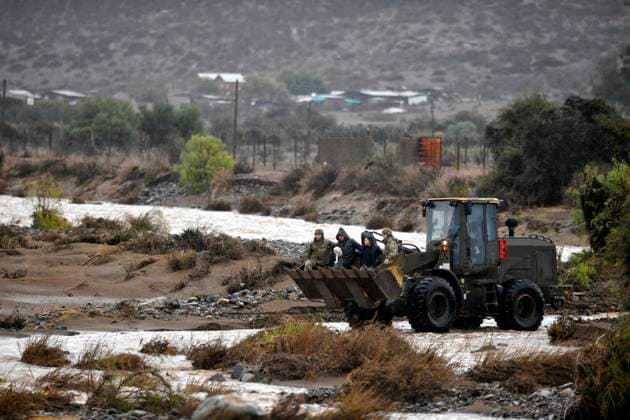 Coquimbo, July 19, 2026 In the municipality of Coquimbo, in the rural area of Tambillos, the Chilean Army is using heavy machinery to rescue families who have been cut off due to the flooding of the Alejandro Pizarro Aton streams in Chile, CHILE Aton 1173901  Copyright: AlejandroxPizarro AtonxChile