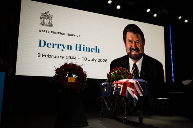 DERRYN HINCH STATE FUNERAL, The stage and coffin of Derryn Hinch during a State Funeral Service for Derryn Hinch at the Timber Yard, Melbourne, Monday, July 20, 2026. . Outspoken media figure and former senator Derryn Hinch has died at the age of 82 after a long and public health battle. ( NO ARCHIVING MELBOURNE VICTORIA AUSTRALIA  Copyright: xCHRISTOPHERxHOPKINSx 20260720152303306613