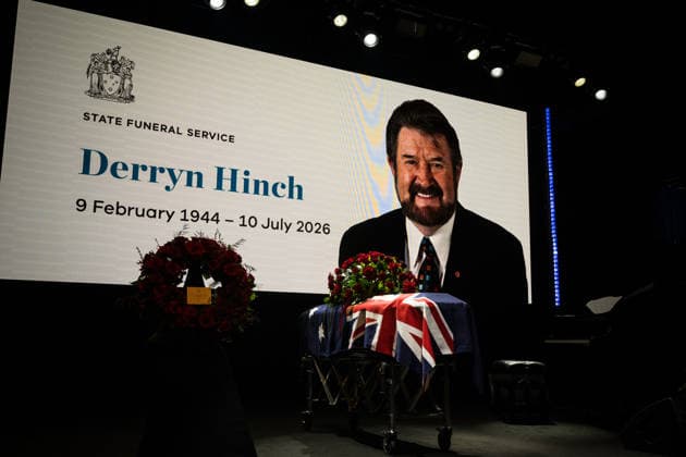 DERRYN HINCH STATE FUNERAL, The stage and coffin of Derryn Hinch during a State Funeral Service for Derryn Hinch at the Timber Yard, Melbourne, Monday, July 20, 2026. . Outspoken media figure and former senator Derryn Hinch has died at the age of 82 after a long and public health battle. ( NO ARCHIVING MELBOURNE VICTORIA AUSTRALIA  Copyright: xCHRISTOPHERxHOPKINSx 20260720178469644662